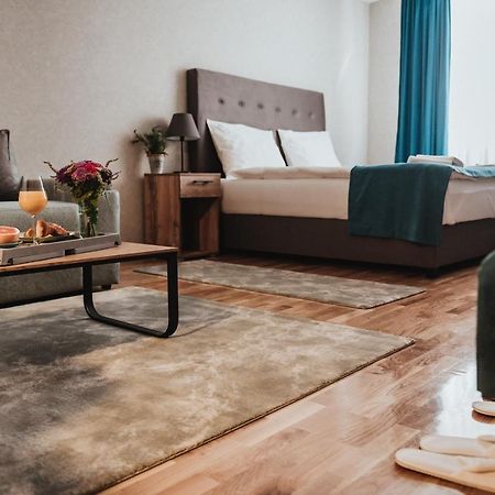 Magellan Family Lux Apartments Novi Sad Exteriör bild