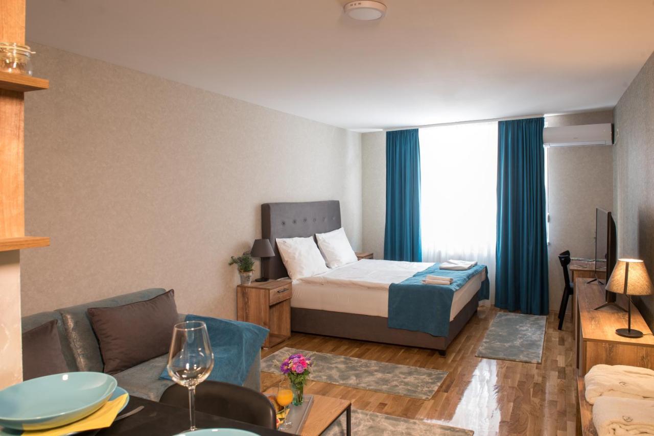 Magellan Family Lux Apartments Novi Sad Exteriör bild